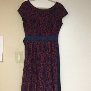 Woman's Burgundy & Black Midi Dress Size M